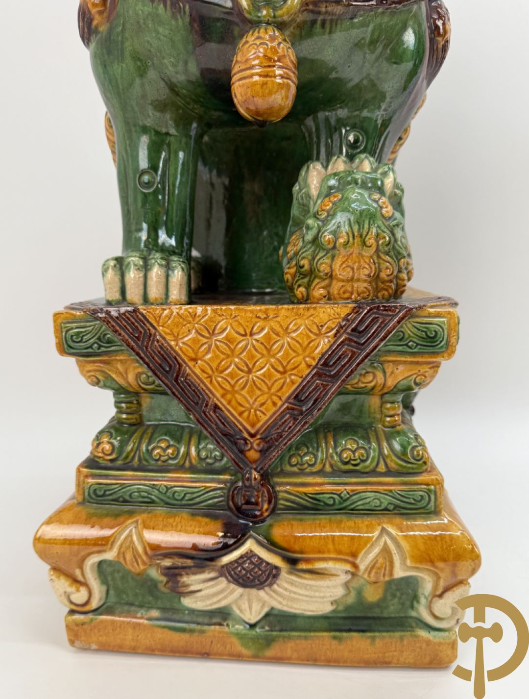 Paar Aziatische geglazuurde Aziatische fo-honden