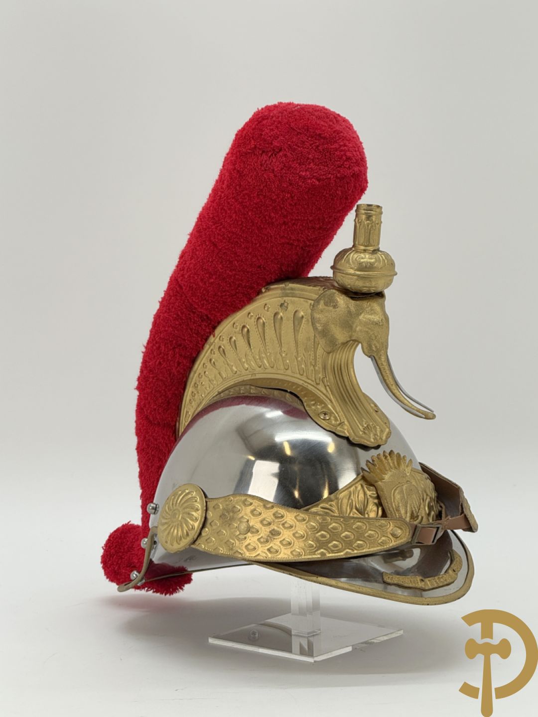 Metalen helm van de Republikeinse garde van de Ivoorkust