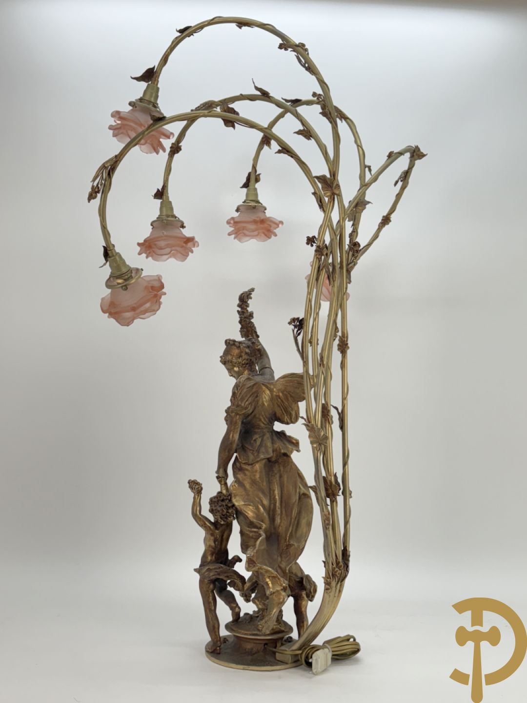 POITE getekend - Vuurverguld bronzen beeld van dame met kinderen houdende een toorts, achteraan 5 lichtpunten