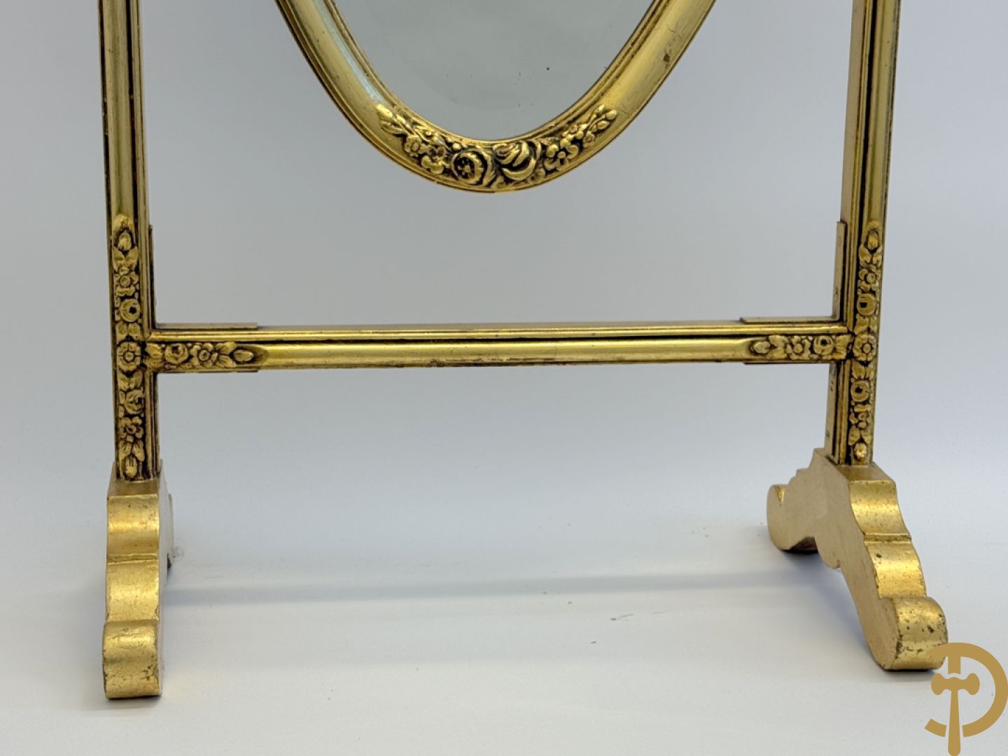 Vergulde ovale kleermakersspiegel in statief