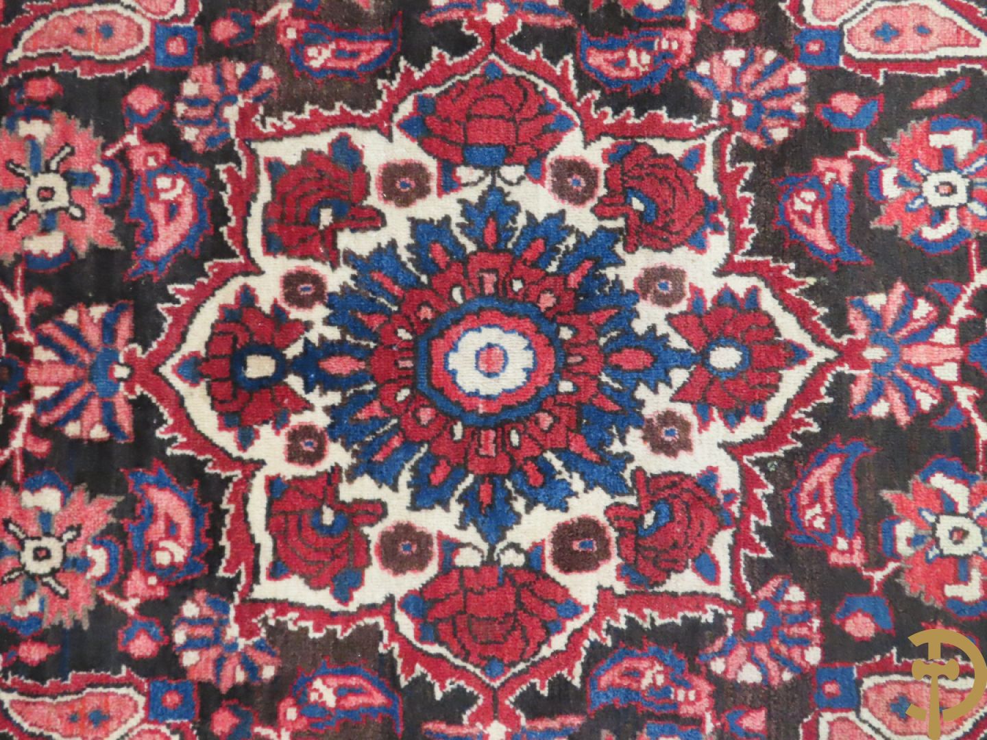 Oosters handgeknoopt tapijt met bloemenpatronen, Saman