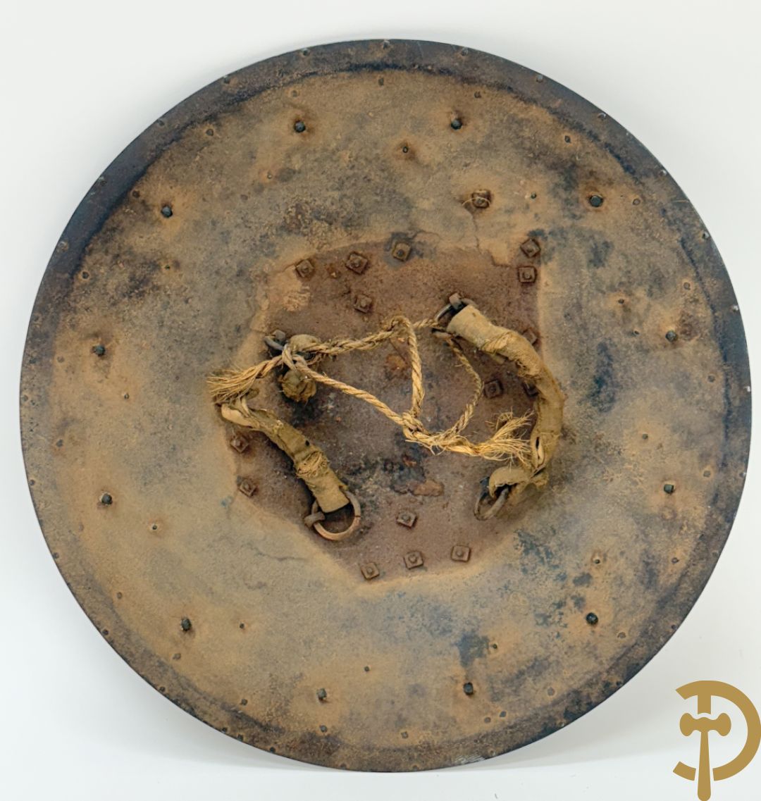 Bewerkt ijzeren Indo-Perzisch Dhal-Separ schild, 19e