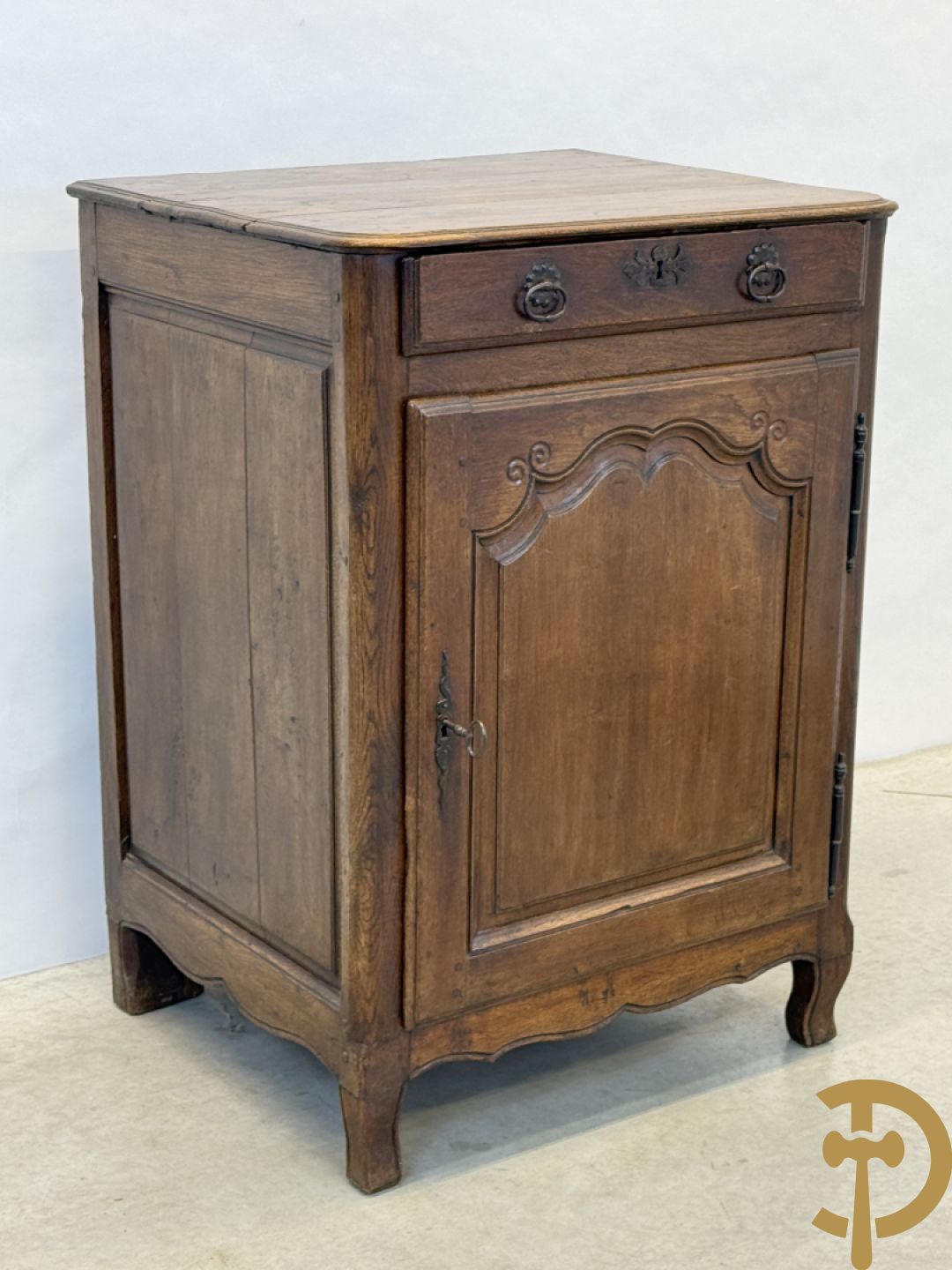 Massief eiken confiturier met deur en lade, 18e