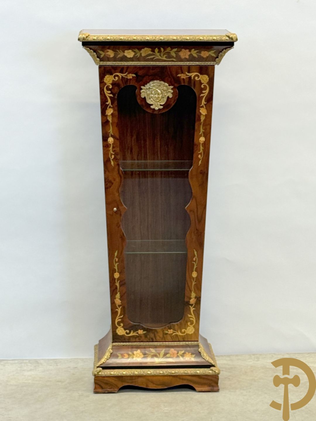 Notelaren sokkel met ingebouwde vitrine, marquetterie en bronsbelag