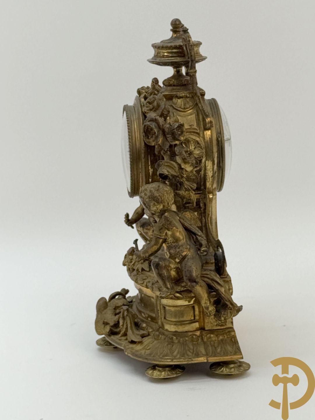 Bronzen pendule met paar cupido