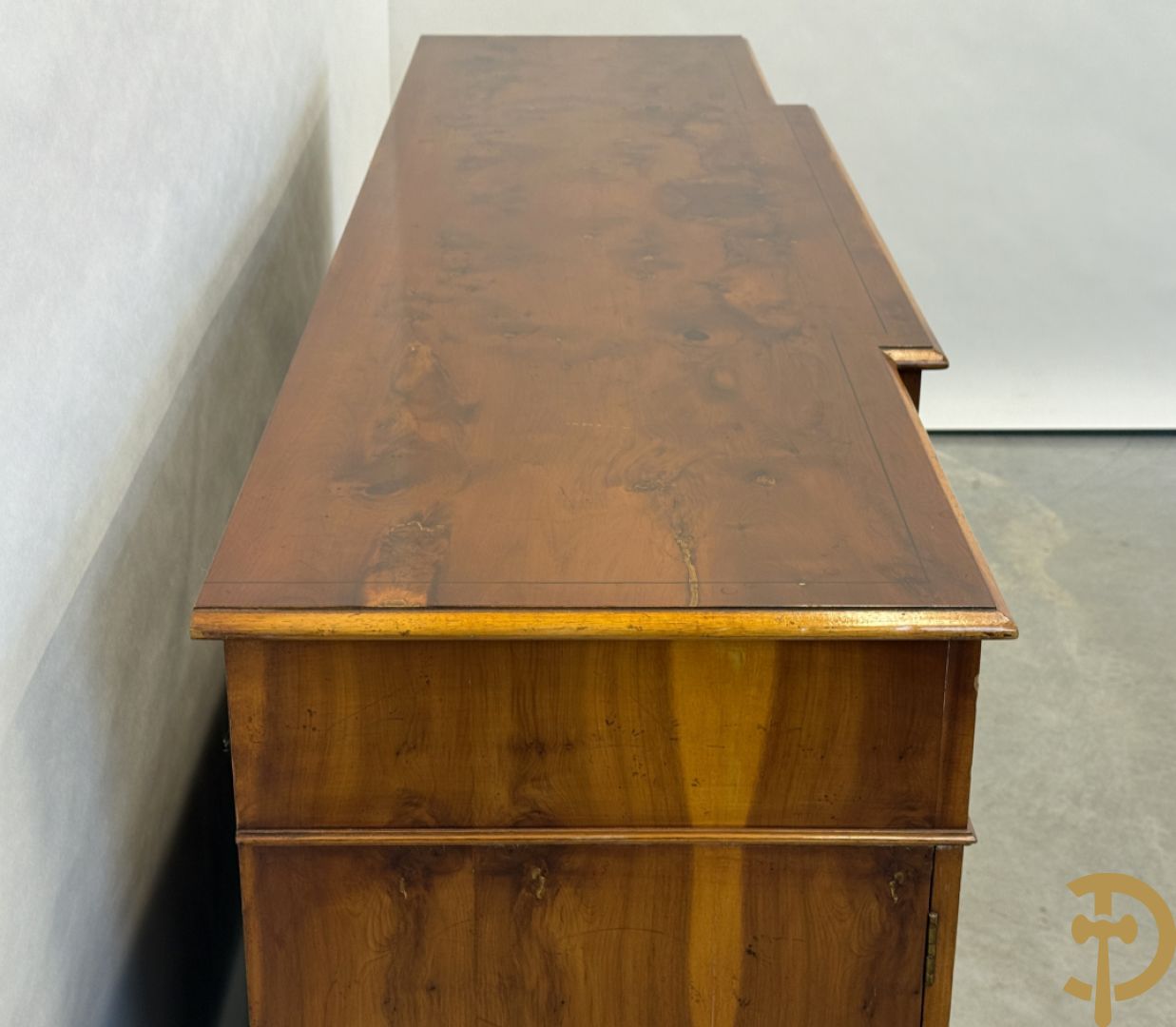 Notelaren vierdeursdressoir met 4 lades, Engelse stijl replica