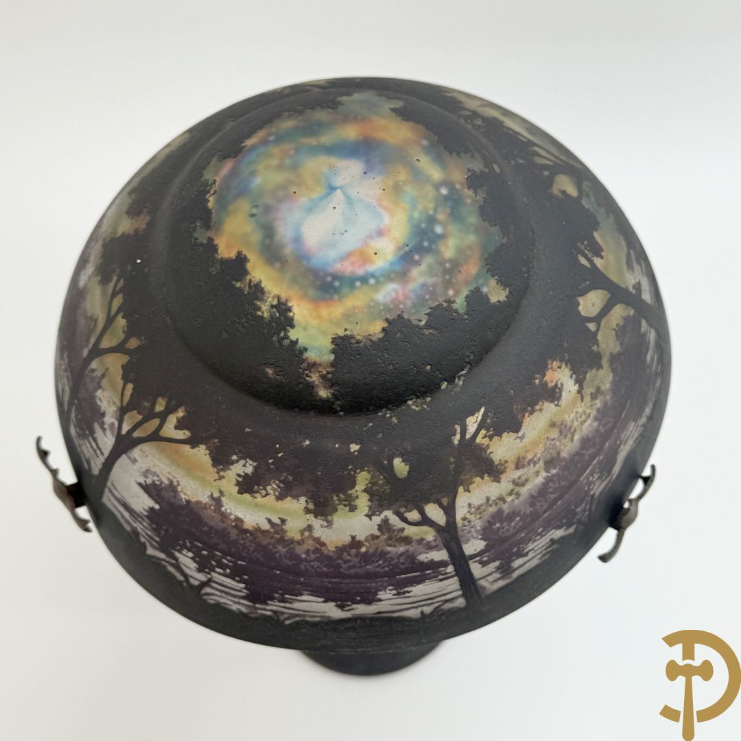 Pate de verre lampadaire Art Deco met geïriseerd lanschapsdecor, Müller Frères Luneville getekend