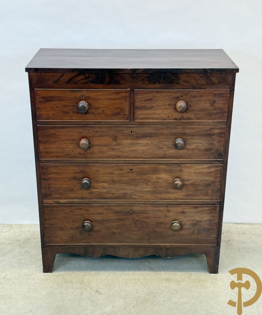 Mahoniehouten Engelse vijfladencommode