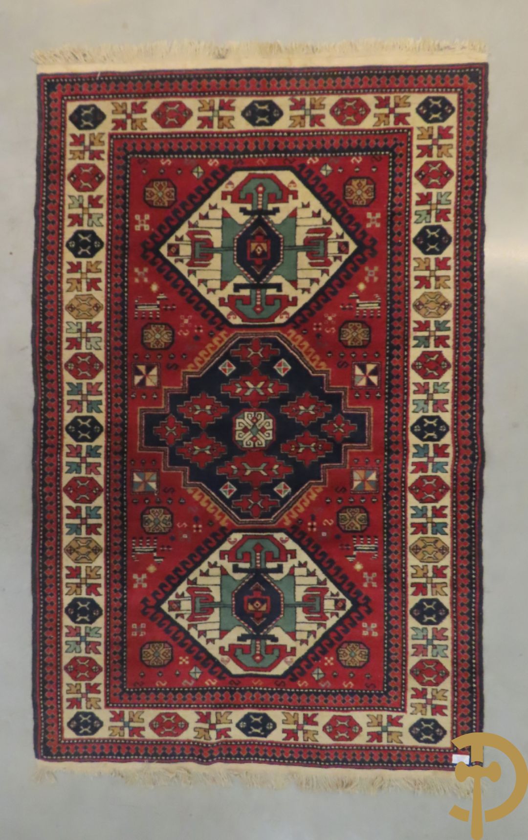 Twee oosterse handgeknoopte tapijten Hamadan en Kaukasus