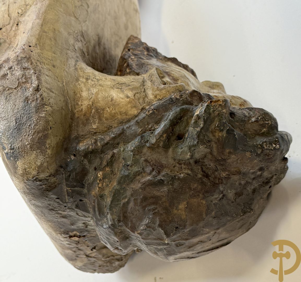 Antieke houtgesculpteerde gepolychromeerde Christus met lenden doek, zonder armen, 16e-17e ?