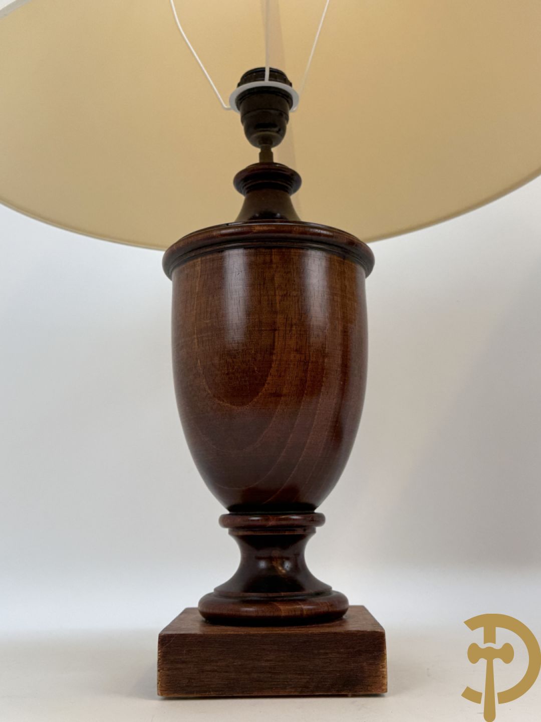 Paar houten lampadaires + paar houten ballusterkandelaars