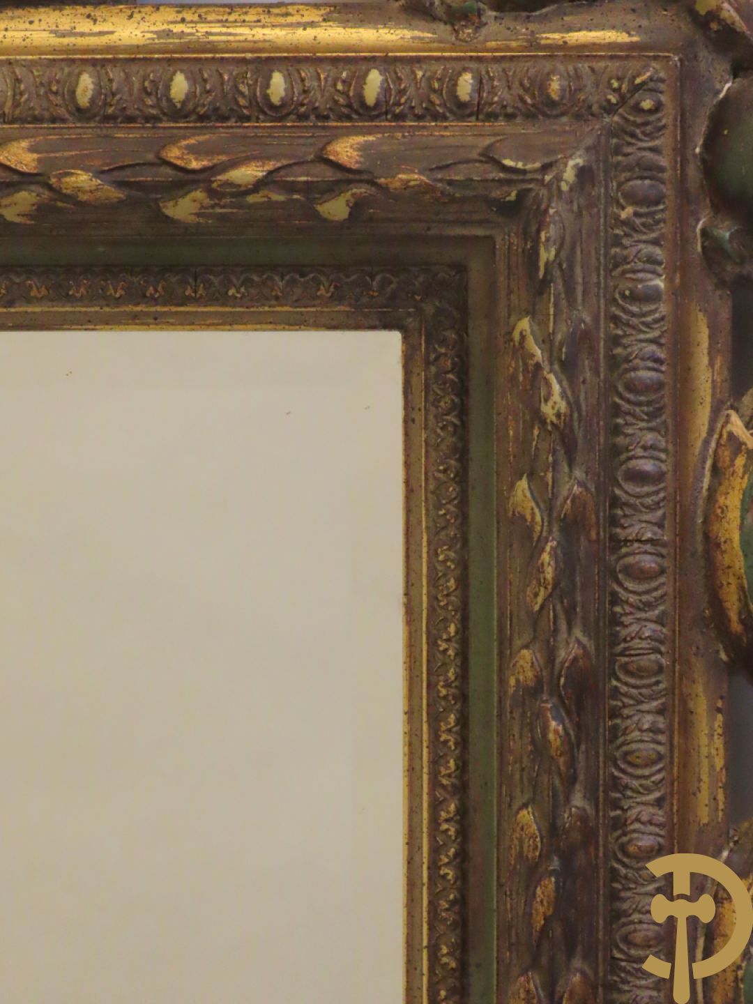 Vergulde spiegel met rocailles