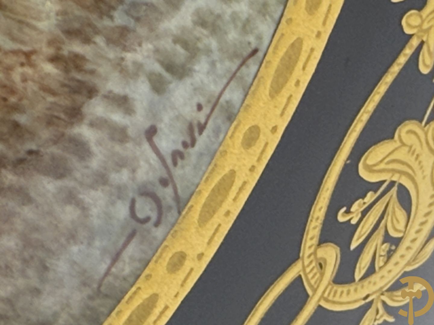 Onleesbaar getekend rechts onder, Sèvres stijl vaas met dubbel decor van romantische genrescène en landschapsscène, met bronzen ornamenten bezet