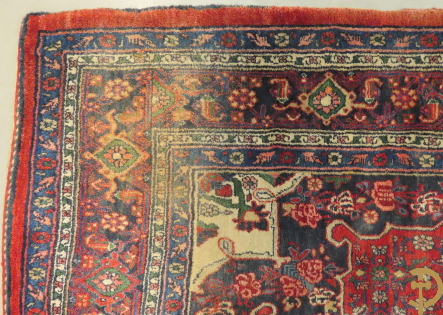 Oosters handgeknoopt tapijt