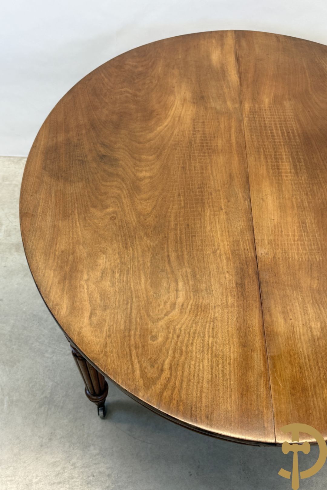 Mahoniehouten uittrekbare coulissetafel op 8 poten (met extra verlengstuk)