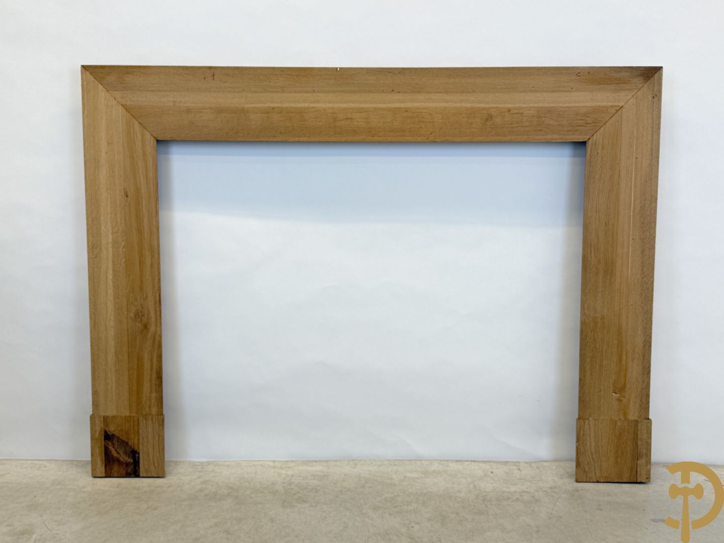 Eiken schouwmantel met gestoken molures