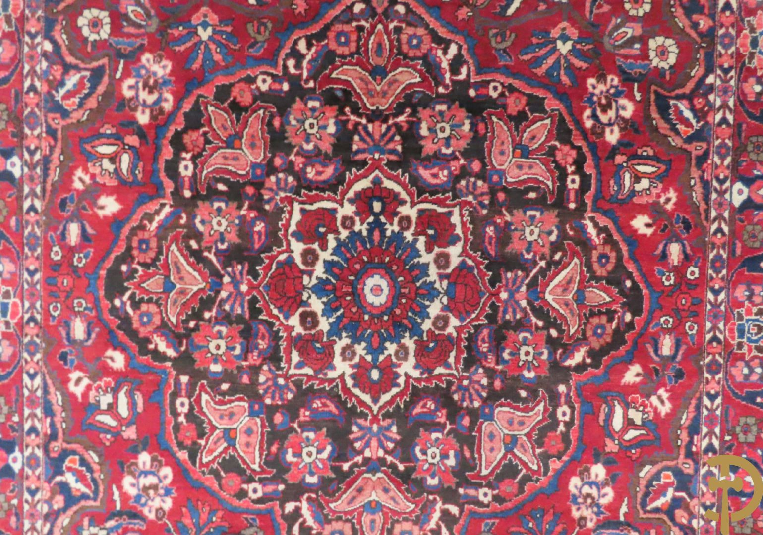 Oosters handgeknoopt tapijt met bloemenpatronen, Saman