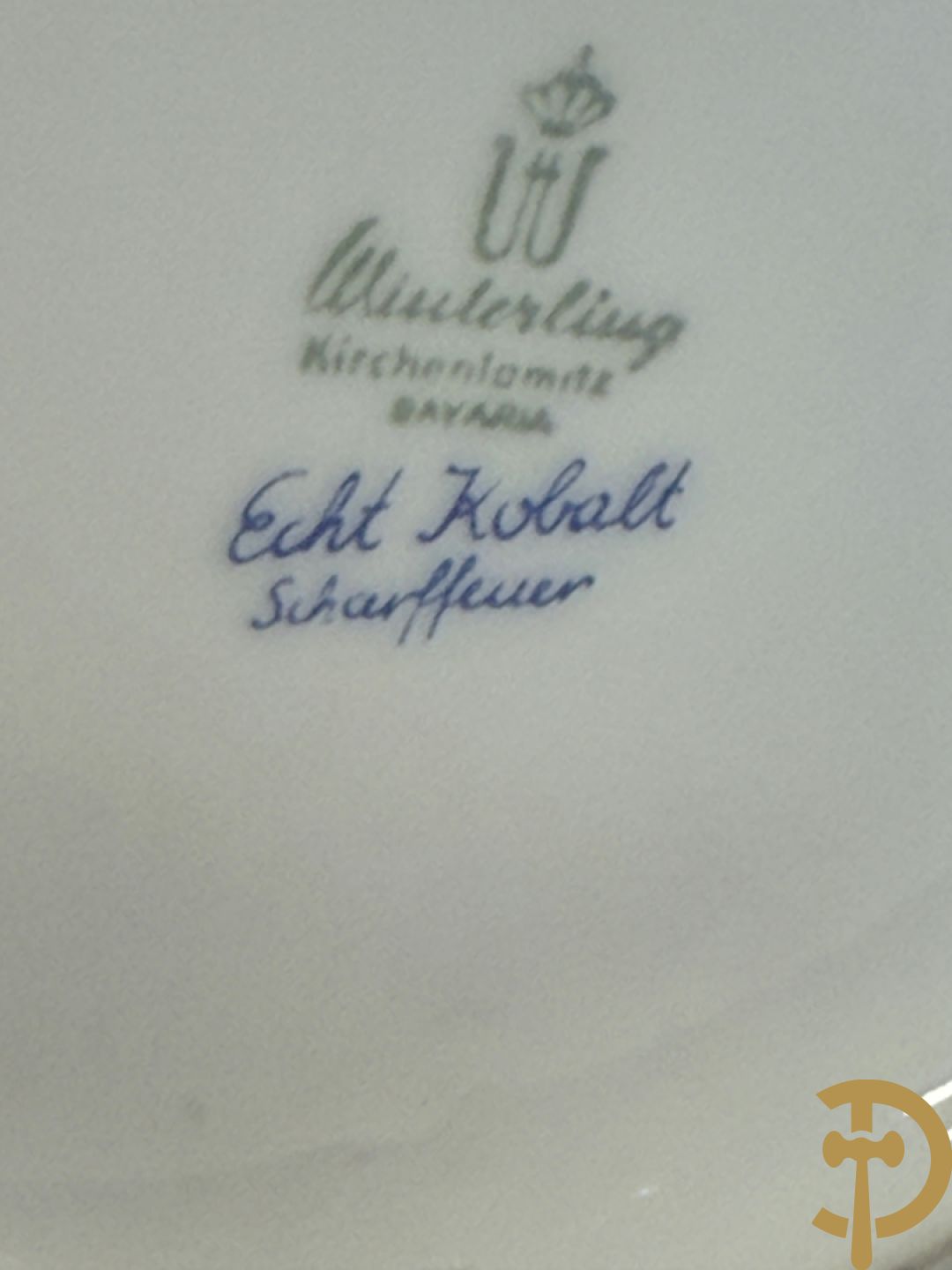 Porseleinen eet- en koffieservies, Winterling Kirchenlamitz Bavaria, met kobaltblauw decor + Porseleinen eet- en koffieservies met blauw bomendecor, Bavaria