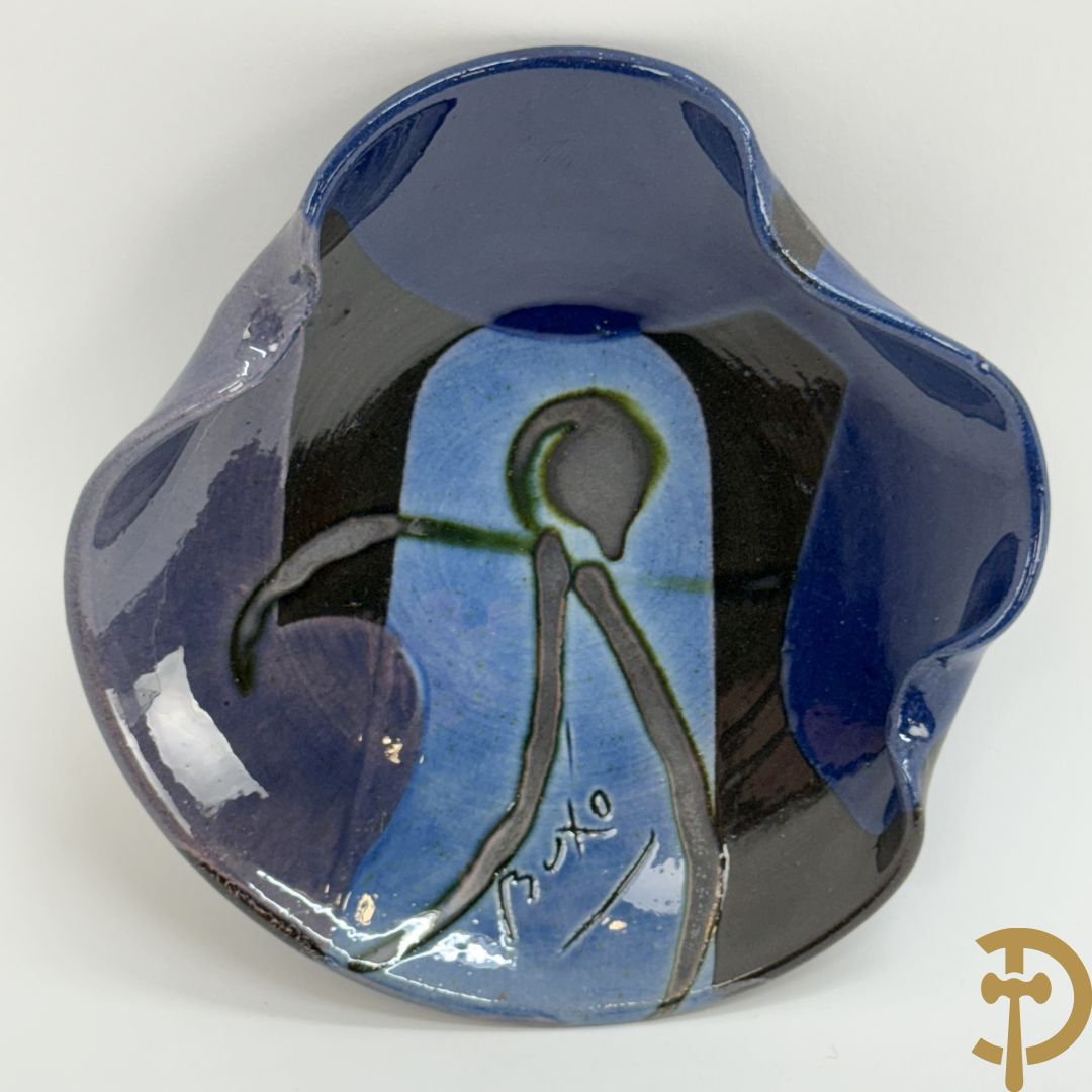 Vijf keramieken schaaltjes, expressionistische stijl, BUXO getekend