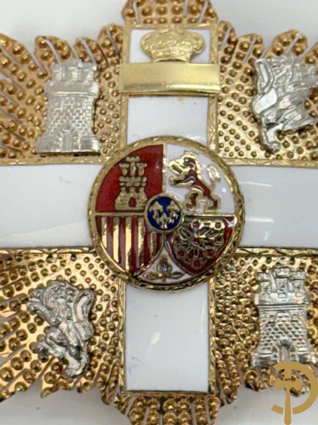 Groot kruis aan wit lint en borstster - Spanje, Grootkruis in de Orde van Militaire Verdienste