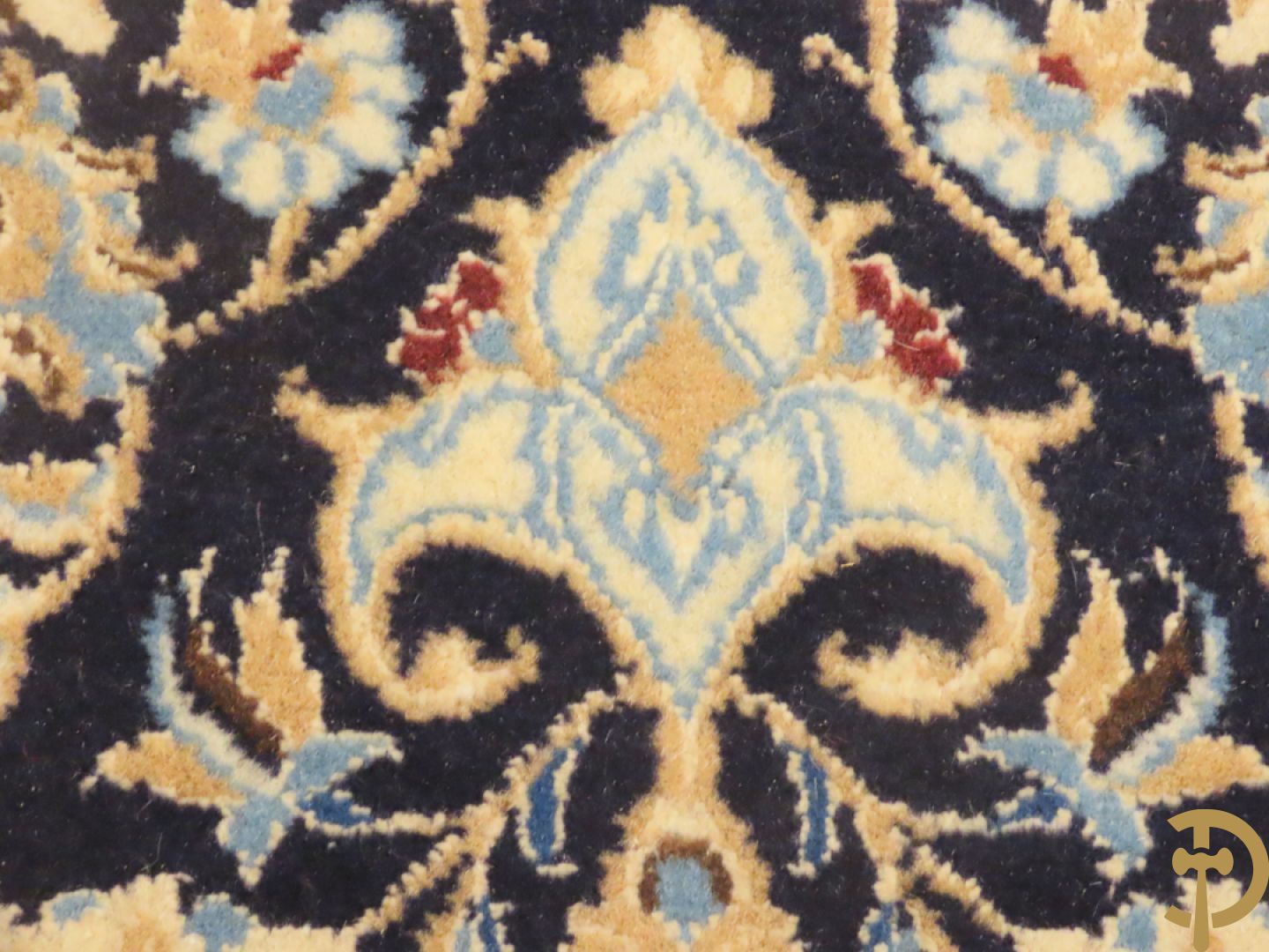 Twee oosterse handgeknoopte tapijten Nain