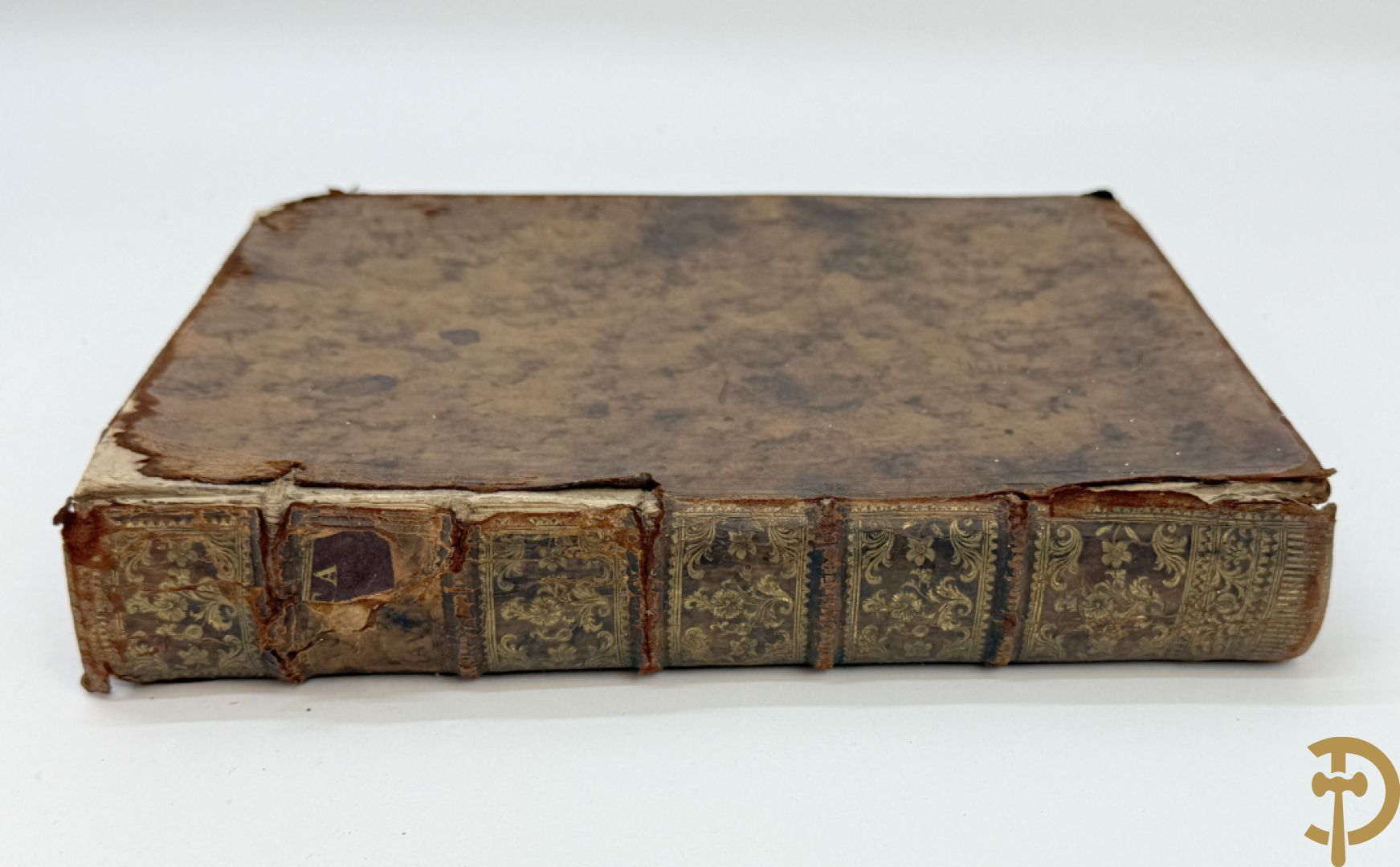 Reeks oude theologische boeken met lederen kaft 17e-18e w.o. Moralis Christiana, Missale Romanum  en Bibliorum Concordantia