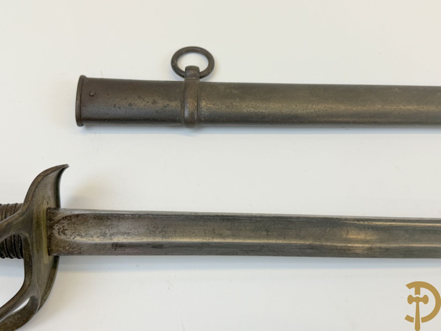 Sabel in schede van de Franse cavallerie, bovenaan gemerkt