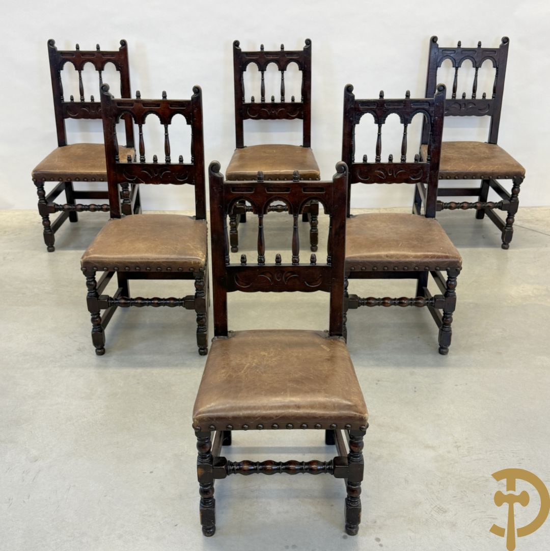 Grote massief eiken openklapbare gatelegg tafel + 6 Engelse eiken stoelen met lederen zitting