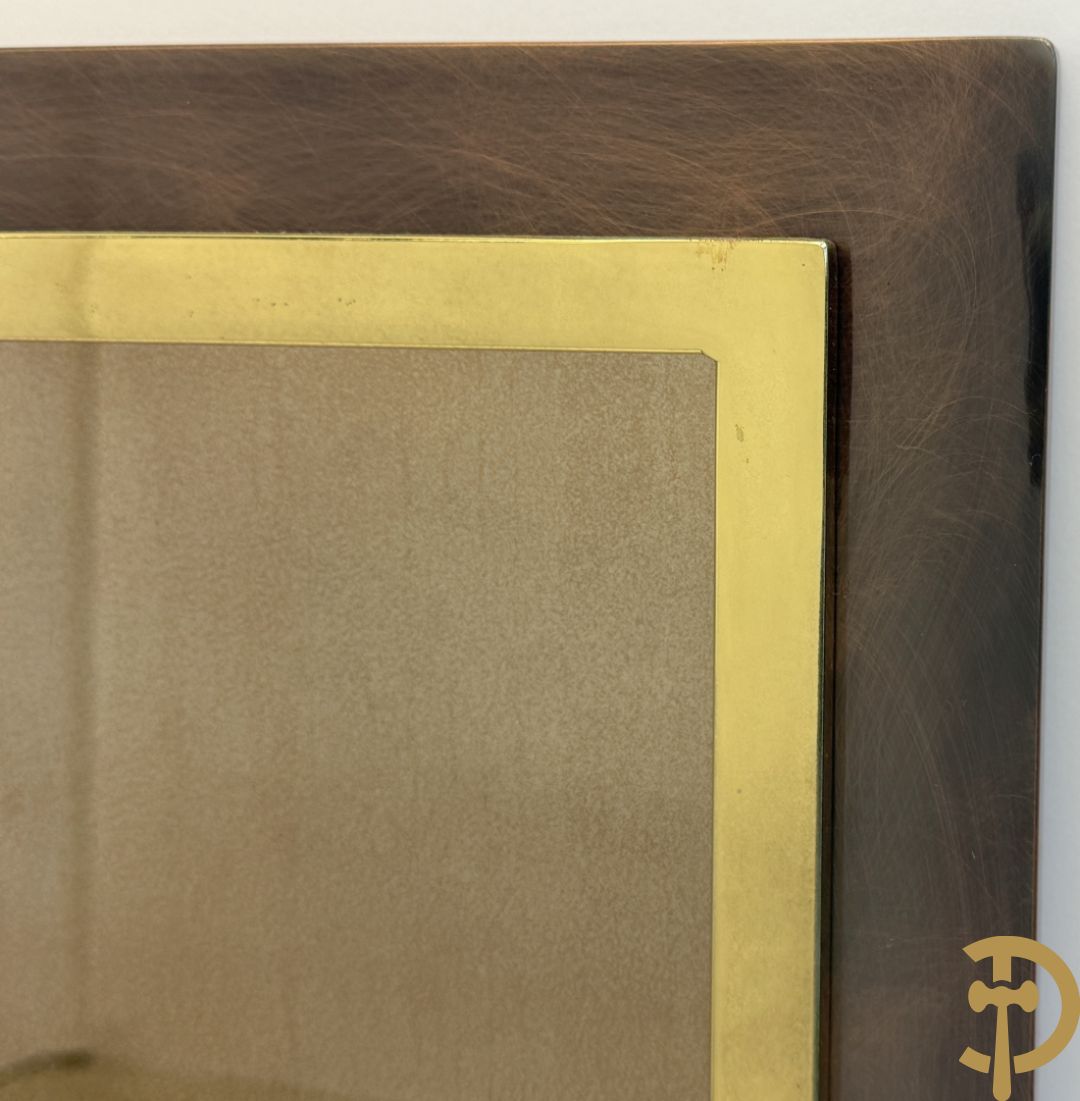 Tweekleurige koperen designspiegel met fumé glas, Belgochrome