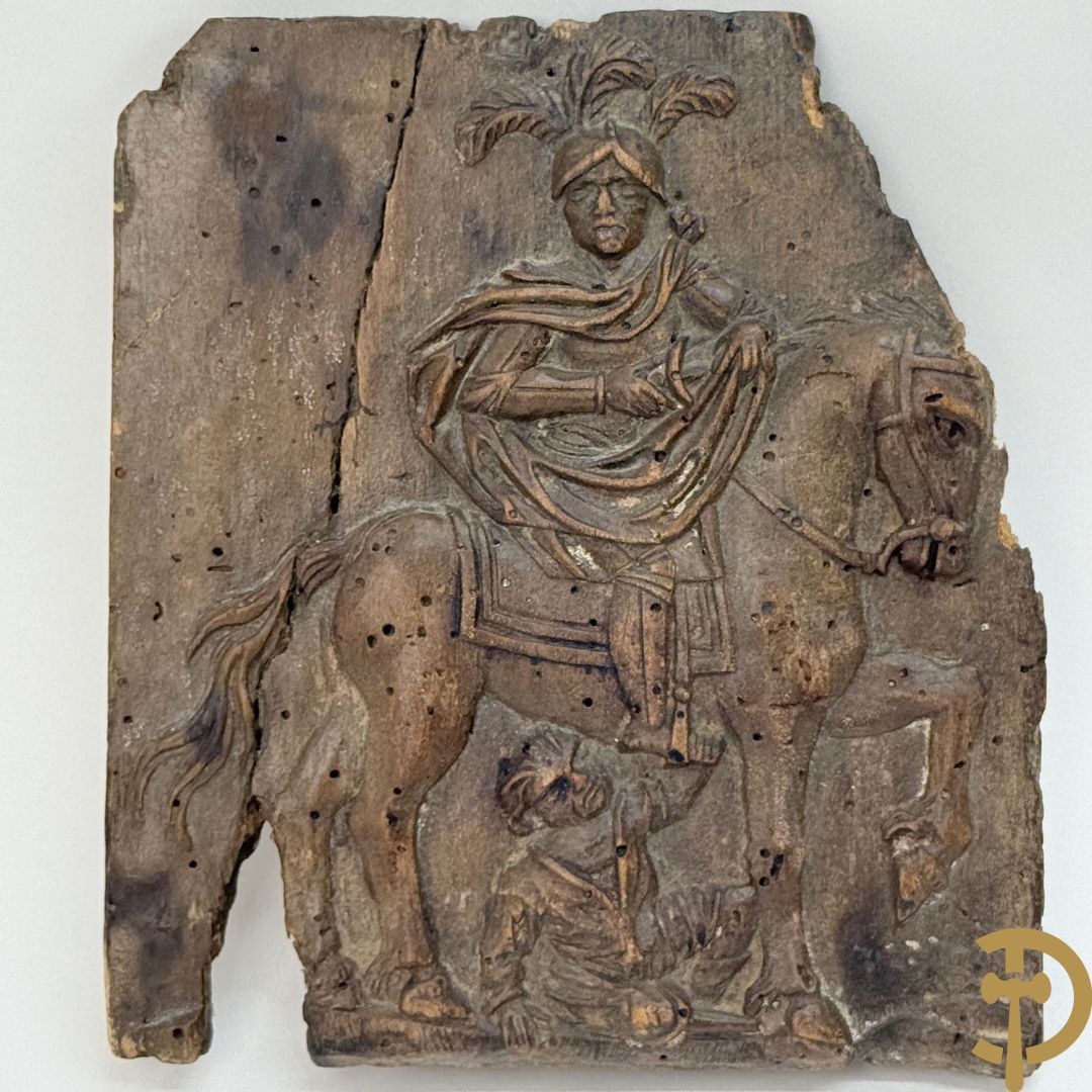 Lot folklore w.o. antieke gemerkte (IBT BCR) houten muurdoos 1845, karner zonder stok, antieke houten veldfles (gourde) 19e + houten sculptuurtje