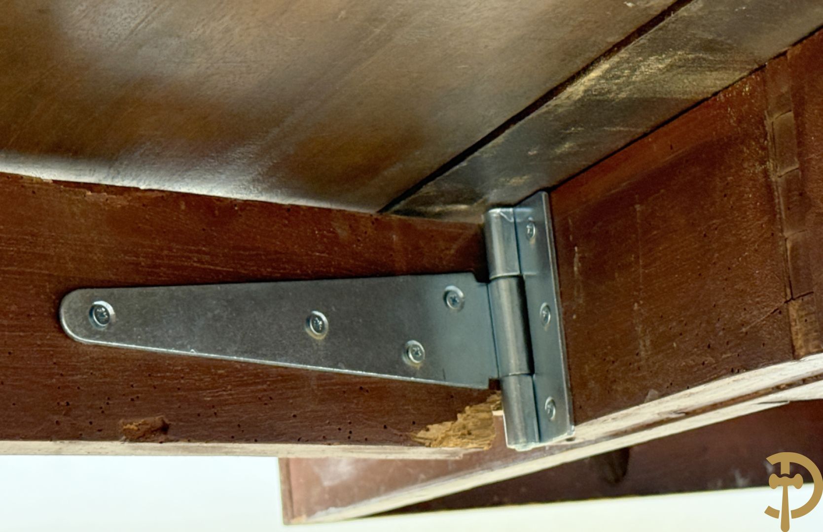 Engelse mahoniehouten tafel op 8 ballusterpoten (met 2 verlengstukken)