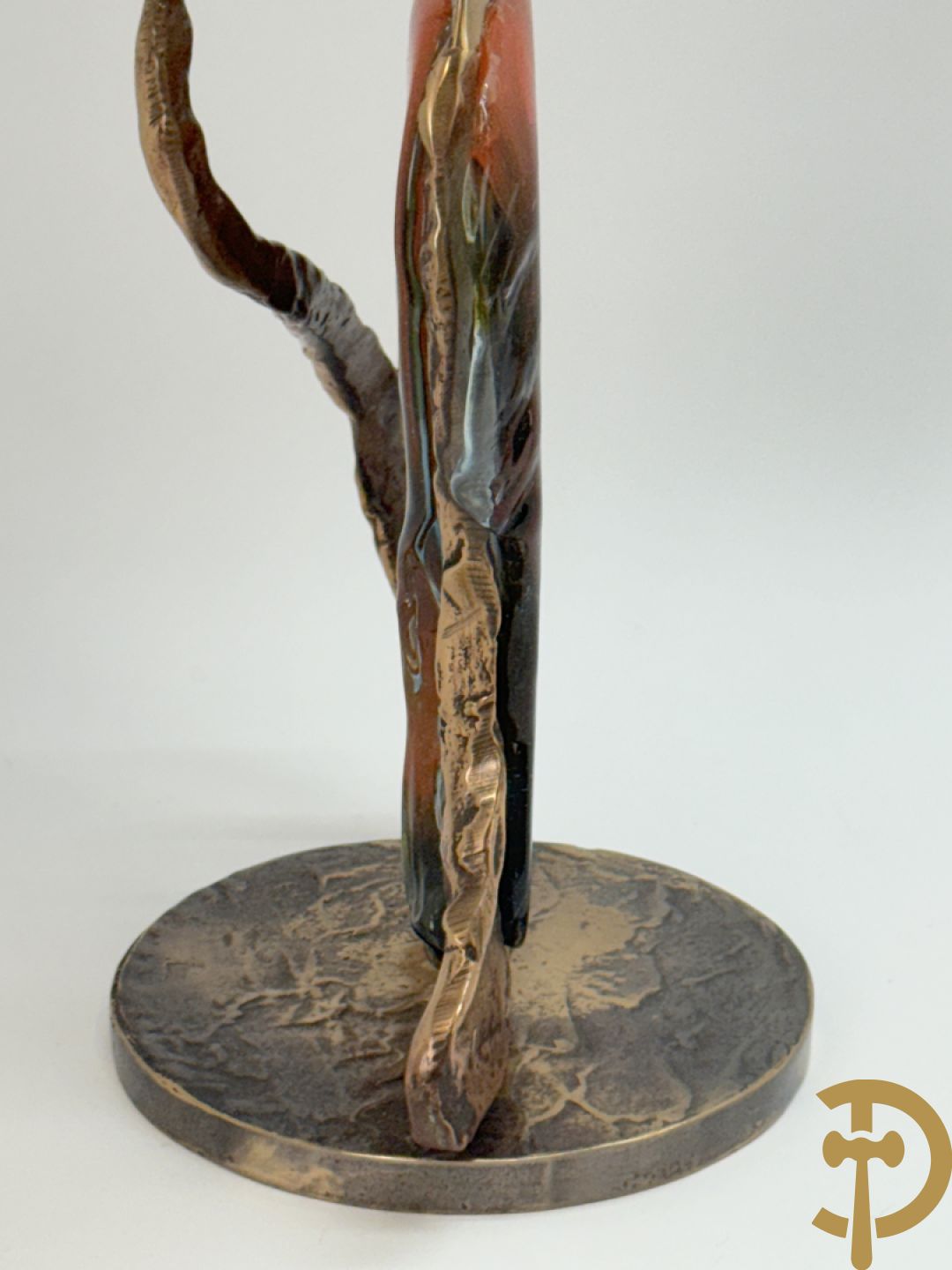 LOHE getekend - Bronssculptuur van poes met glaspasta