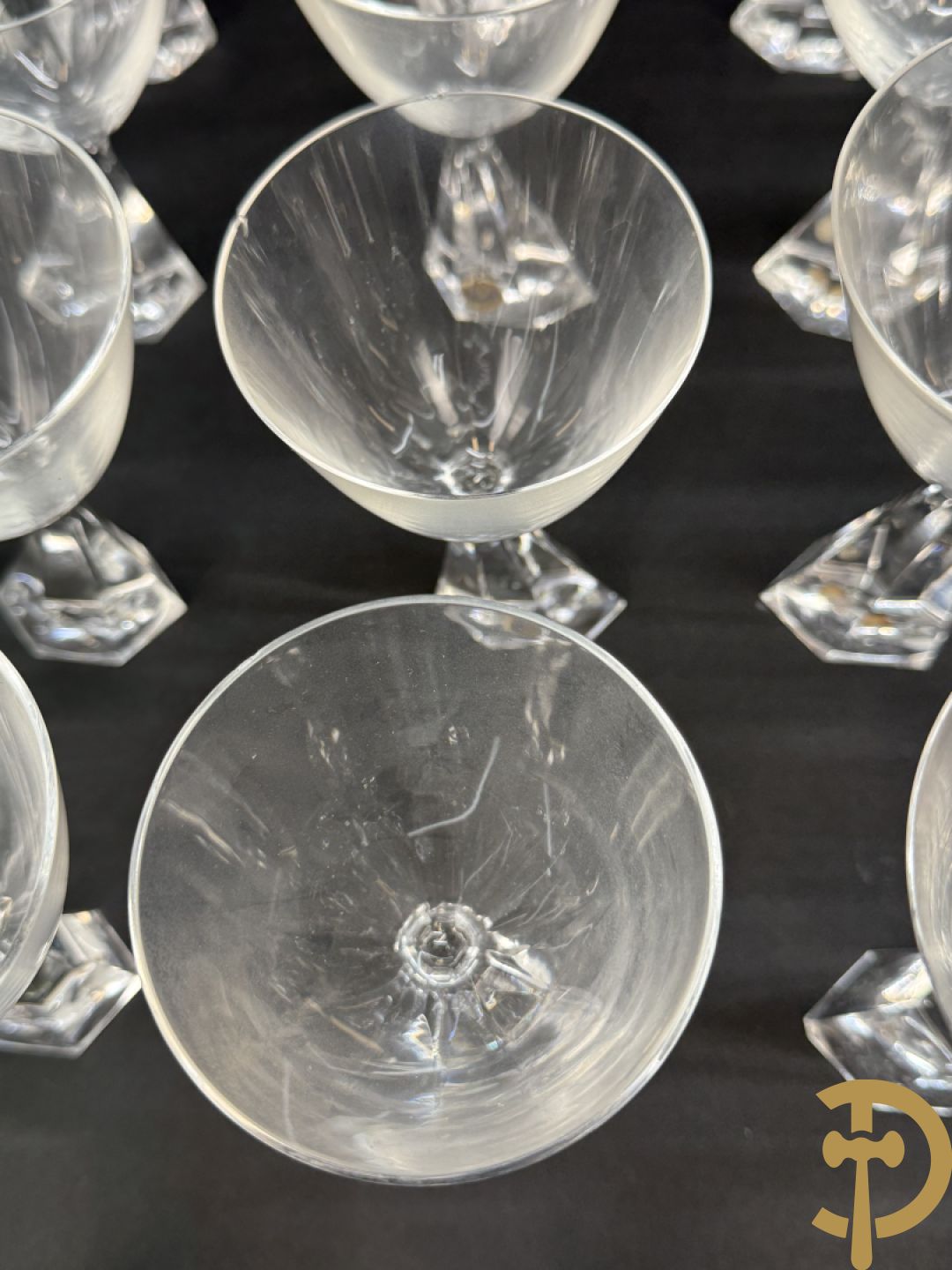 Kristallen glasservies Peill, bestaande uit 11 rode wijnglazen, 11 witte wijnglazen, 12 waterglazen en 11 champagne glazen