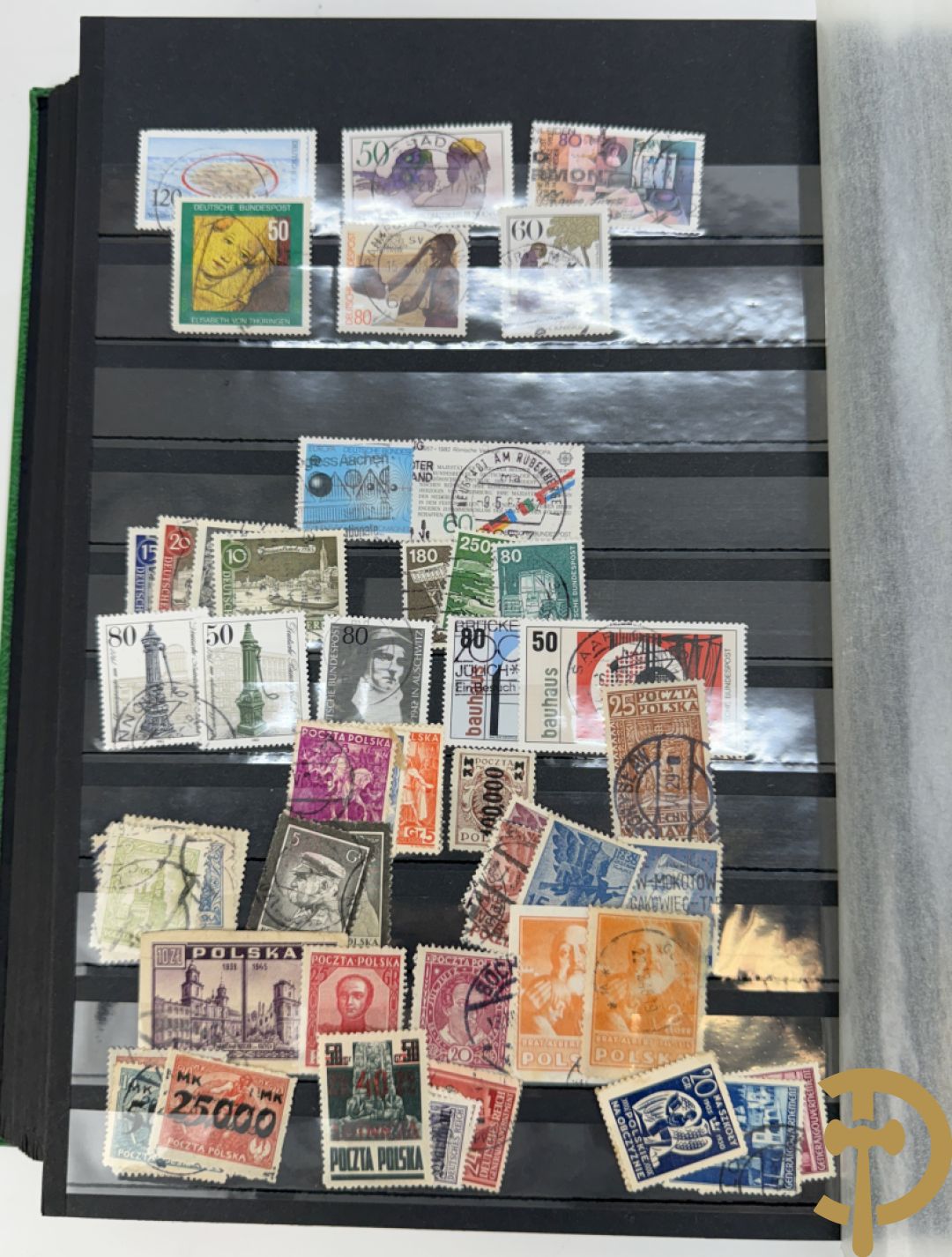 10 postzegelalbums van o.a. Duitsland, Congo, België, ... - Heel divers met veel zeldzame zegels