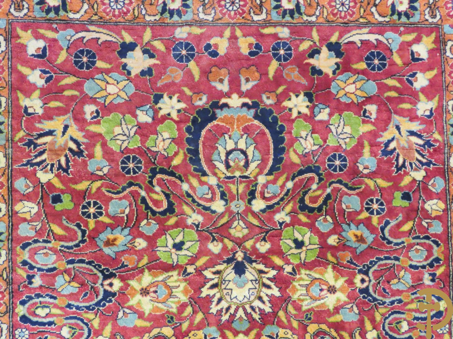 Turks handgeknoopt zijden tapijt Kayseri met vazen- en bloemendecor en orientaalse tekens
