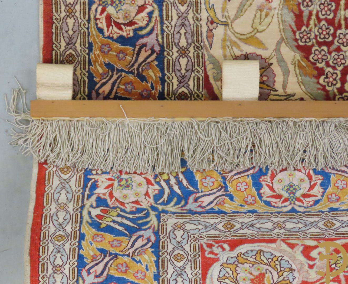 Oosters handgeknoopt tapijt met florale motieven Hereke