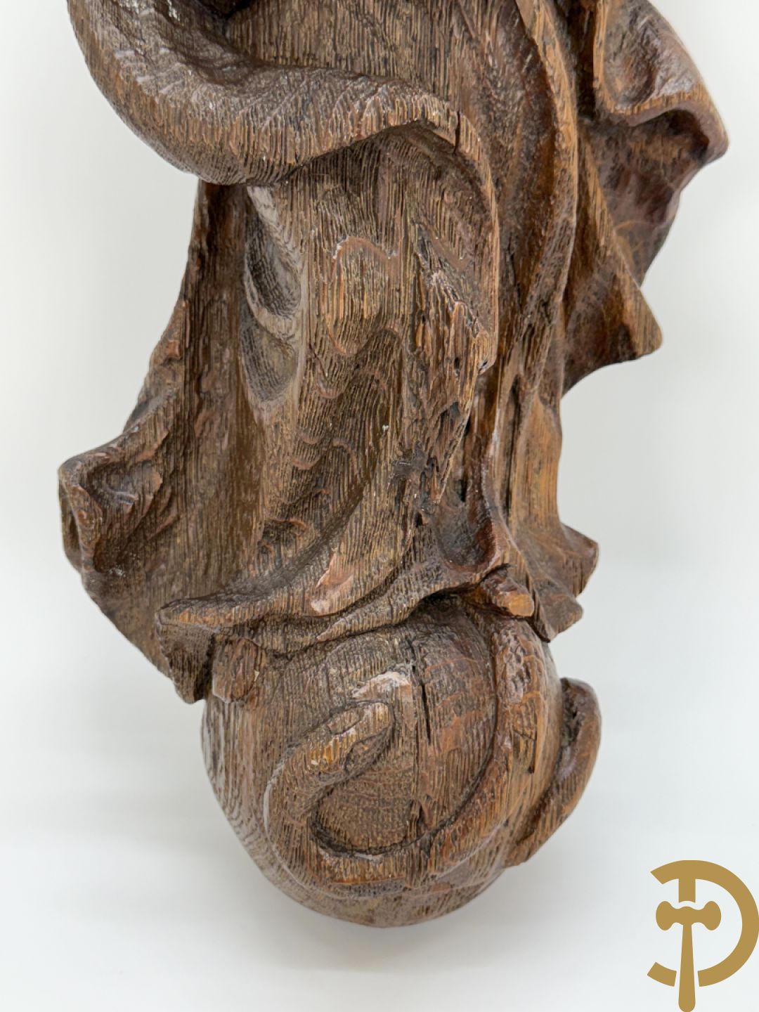 Eikenhouten verweerde houtsculptuur 