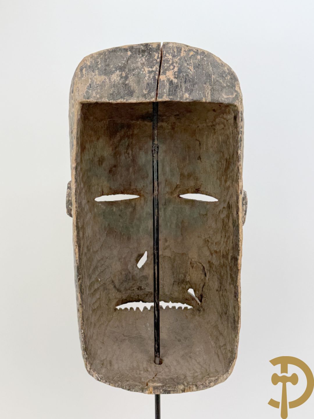 Afrikaans masker met bolle wangen, stam Suku