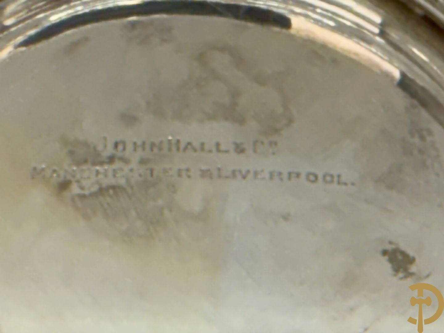 Massief zilveren Engelse beker, Sheffield 1914, met initialen MI