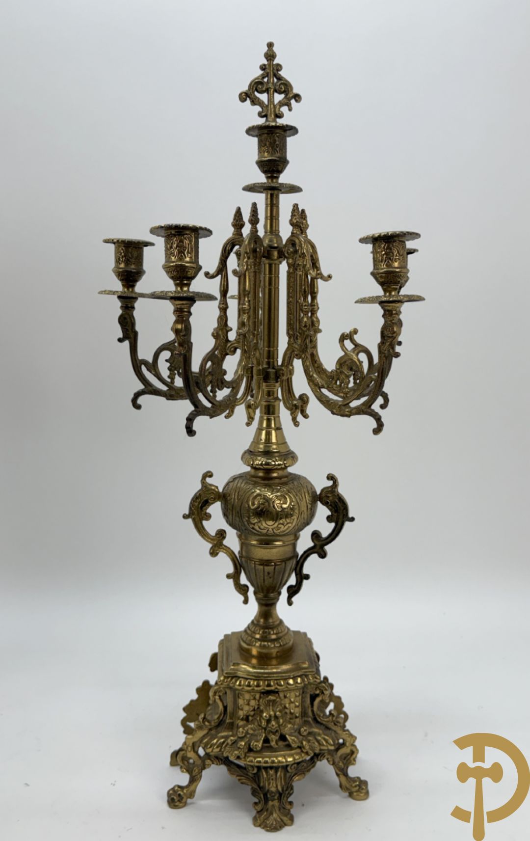 Driedelige vuurvergulde bronzen garnituur, Neo Renaissance stijl