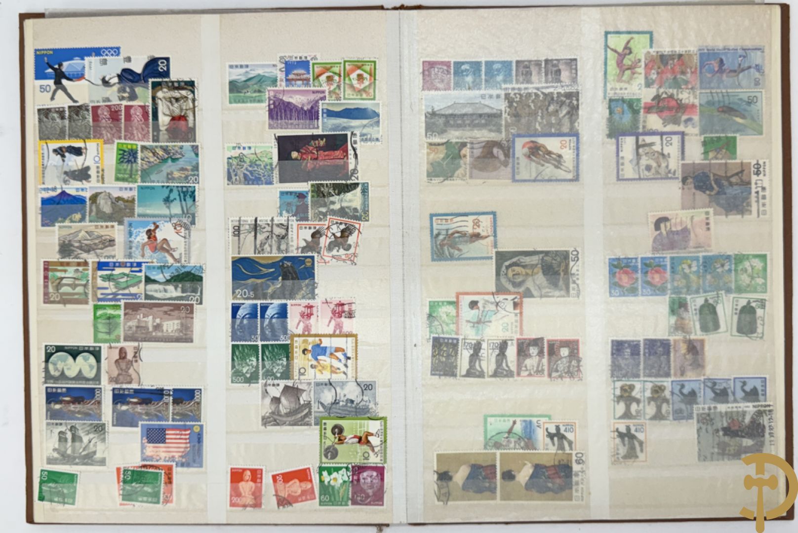 10 postzegelalbums van o.a. Duitsland, Congo, België, ... - Heel divers met veel zeldzame zegels