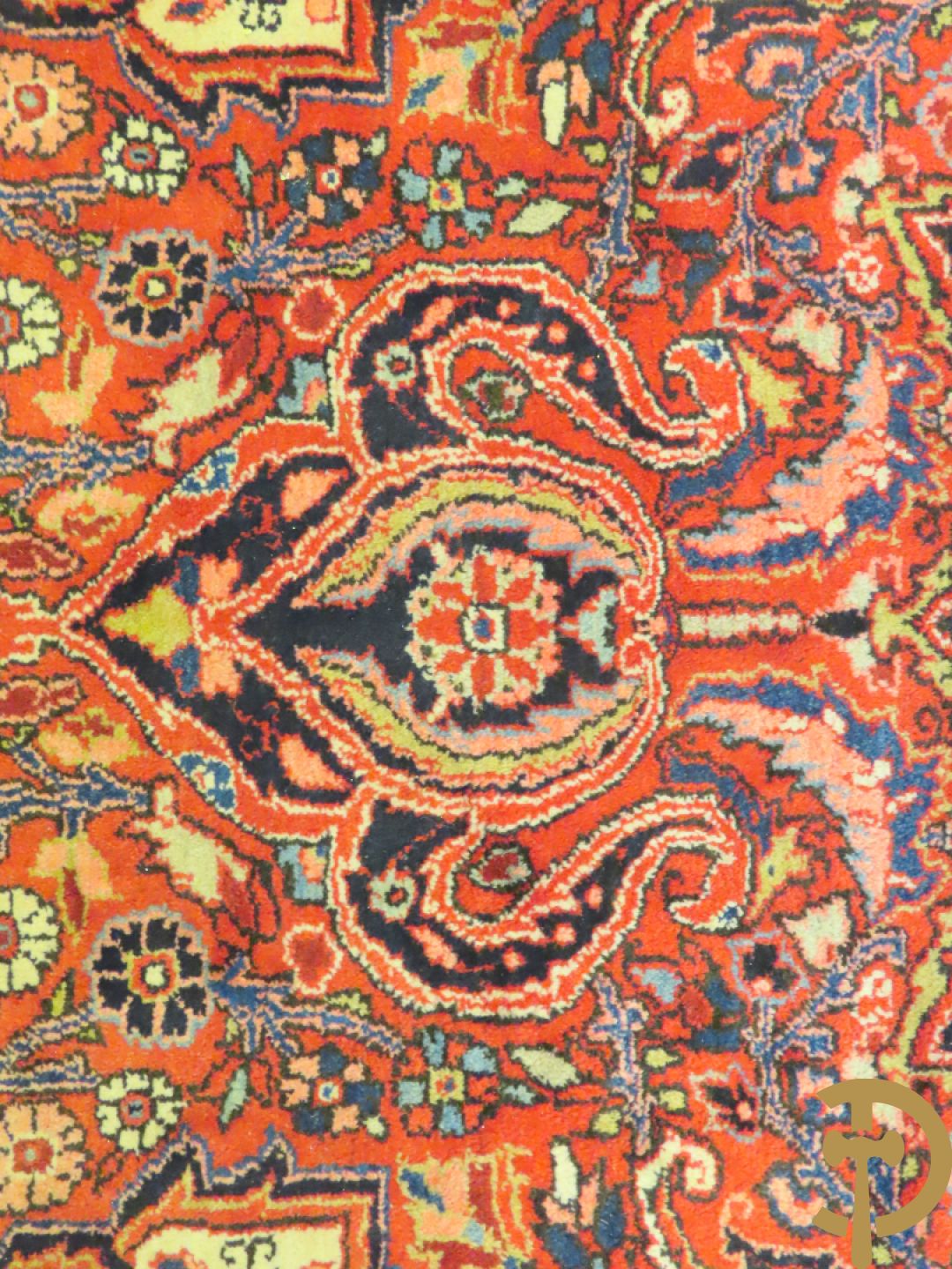 Oosters handgeknoopt tapijt Heriz met bloemenmotieven