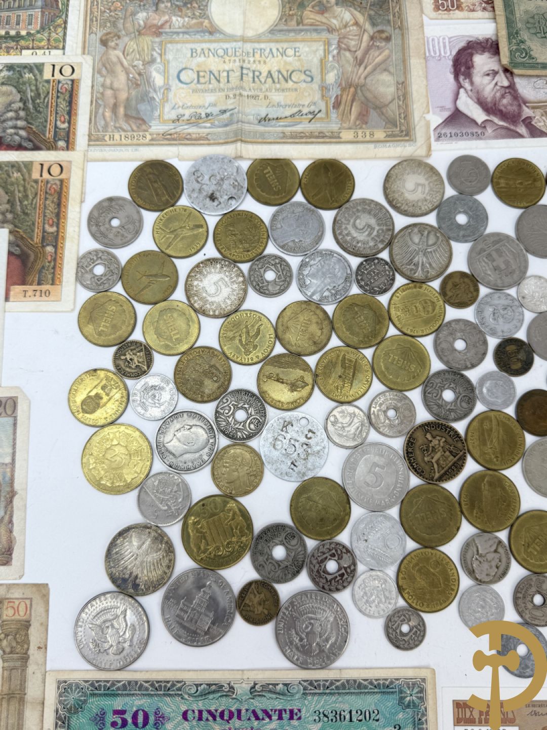 Verzameling munten Belgisch, Duits en Frans + verzamelmapje munten met Dirk Frimout uit 1992 + ingepakte eerste euro minikit + oude bankbiljetten van Frankrijk en België