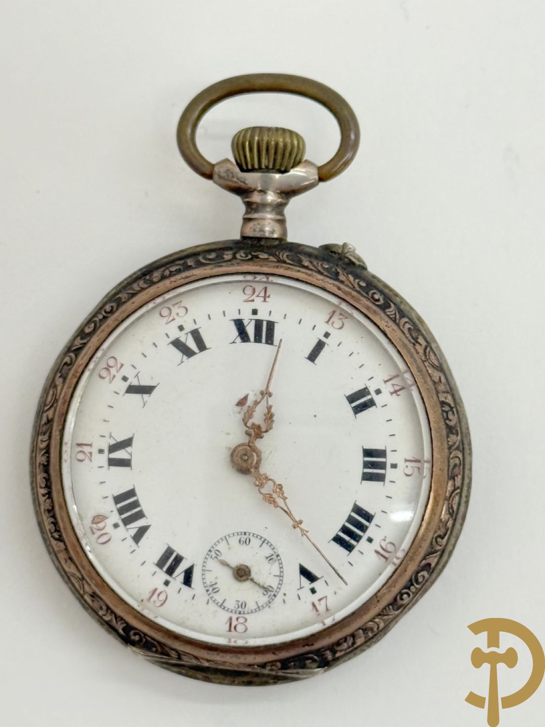 Vier 19e zakhorloges met Romeinse cijfers w.o. zilver + 2 zakhorlogekettingen