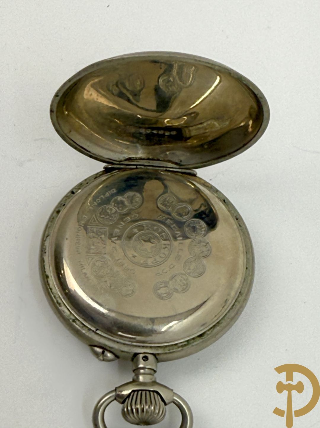 2 zakhorloges Roskpf + zakhorloge met jachtmotieven + zakhorlogehanger + 2 zakhorlogekasten + chrono (na te zien) + zakhorloge Bacschmed