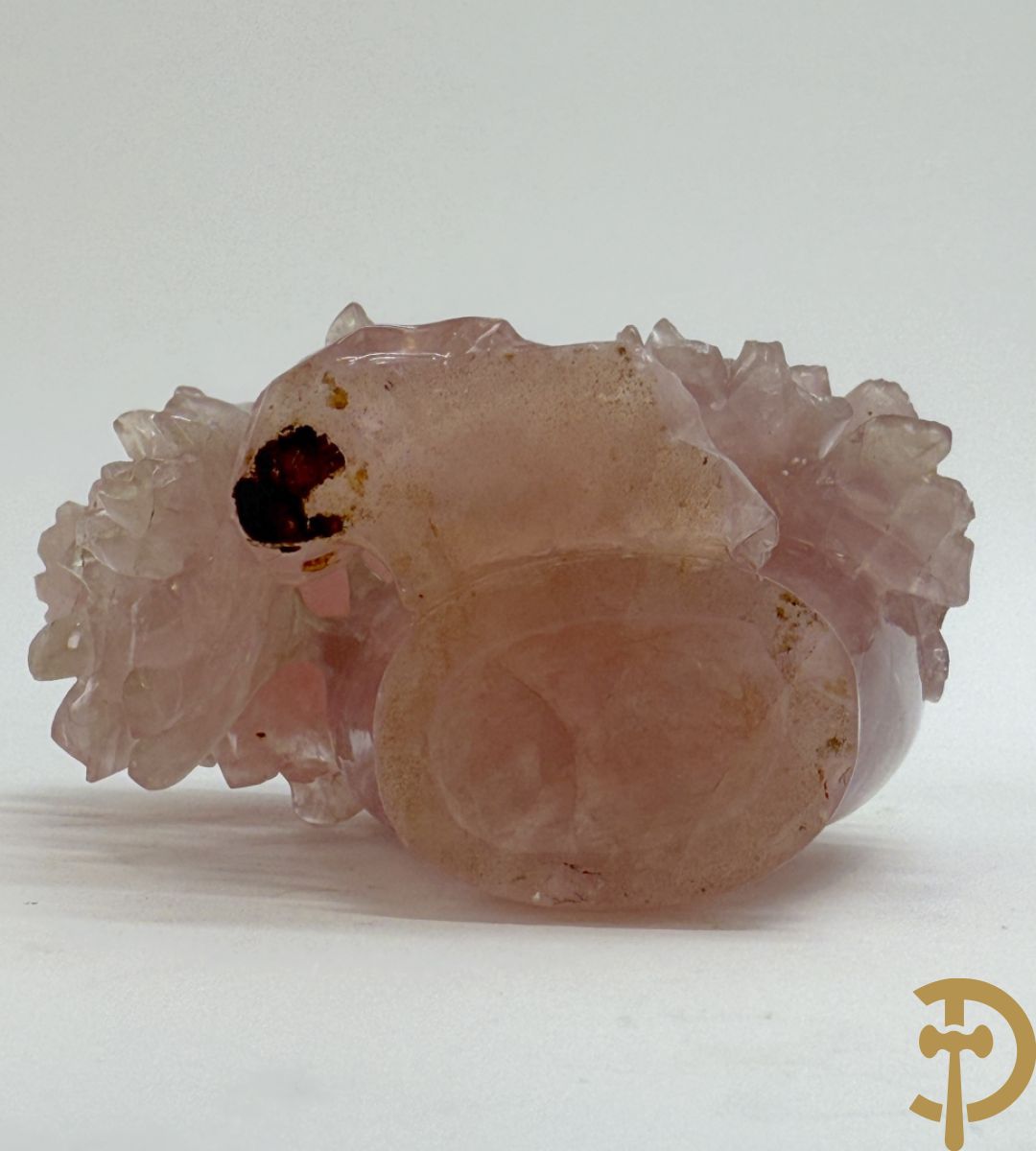 Brule parfum met bloemenmotieven in quartz + brule parfum in jadeiet + brule parfum met salamanders