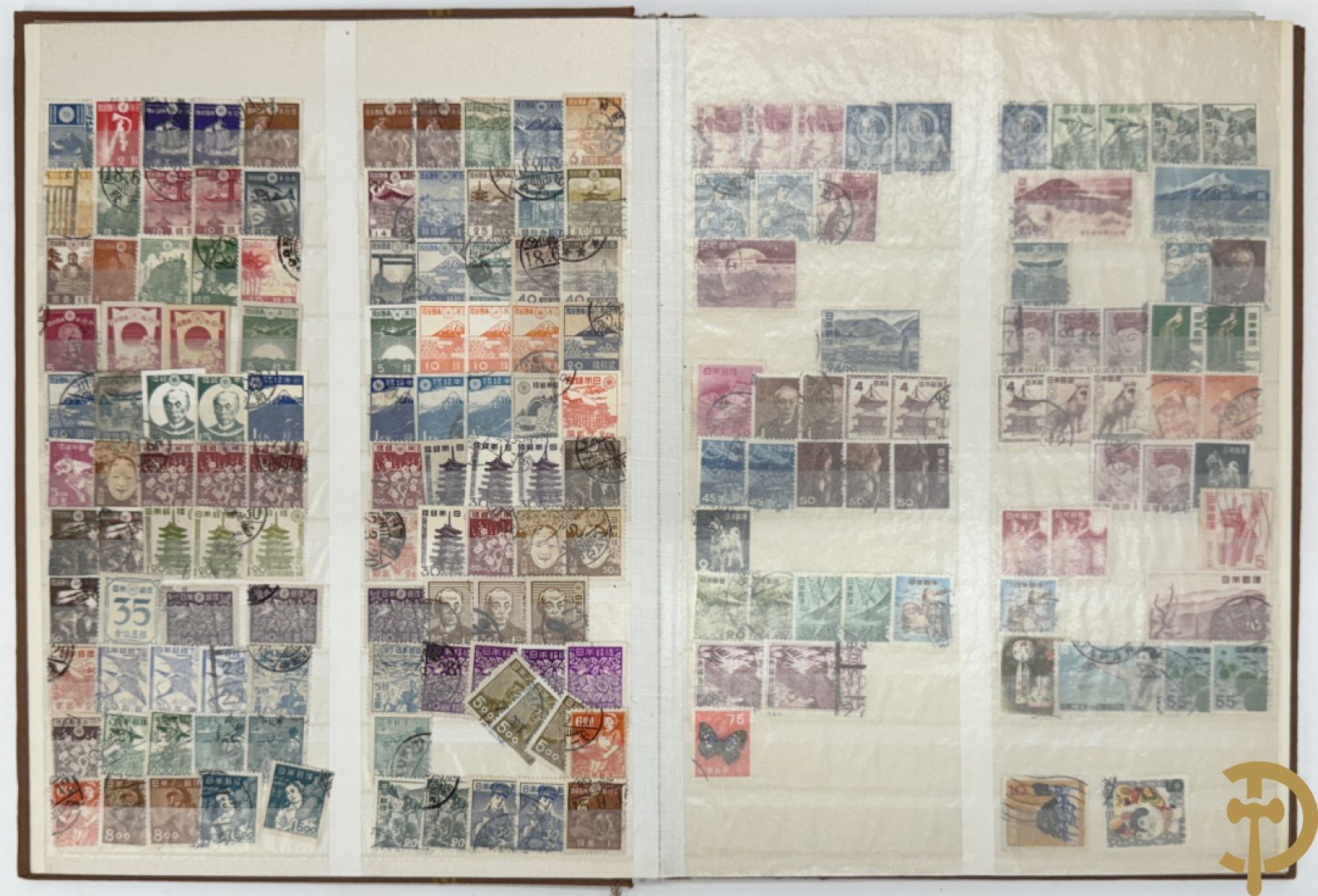 10 postzegelalbums van o.a. Duitsland, Congo, België, ... - Heel divers met veel zeldzame zegels