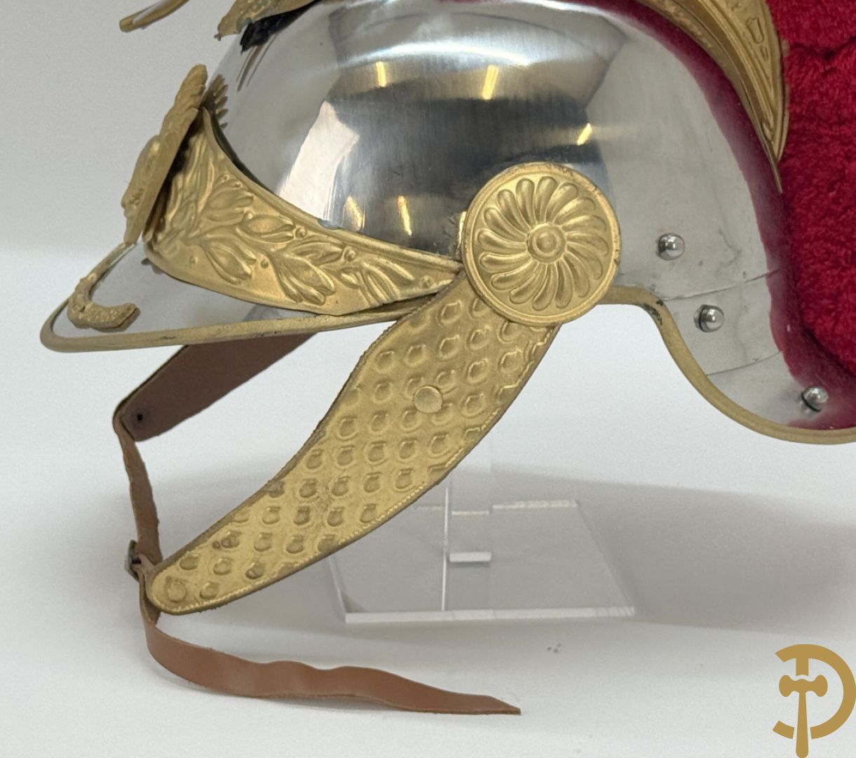 Metalen helm van de Republikeinse garde van de Ivoorkust