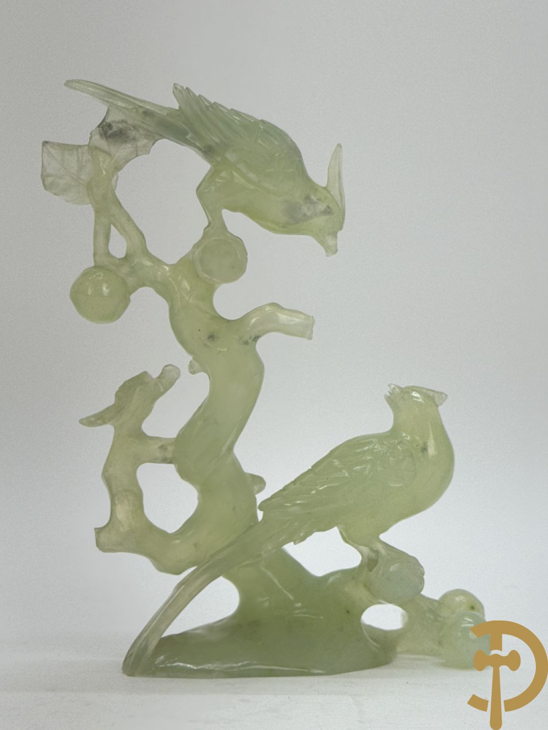 Jadeiet sculptuur van boom met vogels + koppel vogels op bloemen in jadeiet + 2 vogels op tak in jadeiet