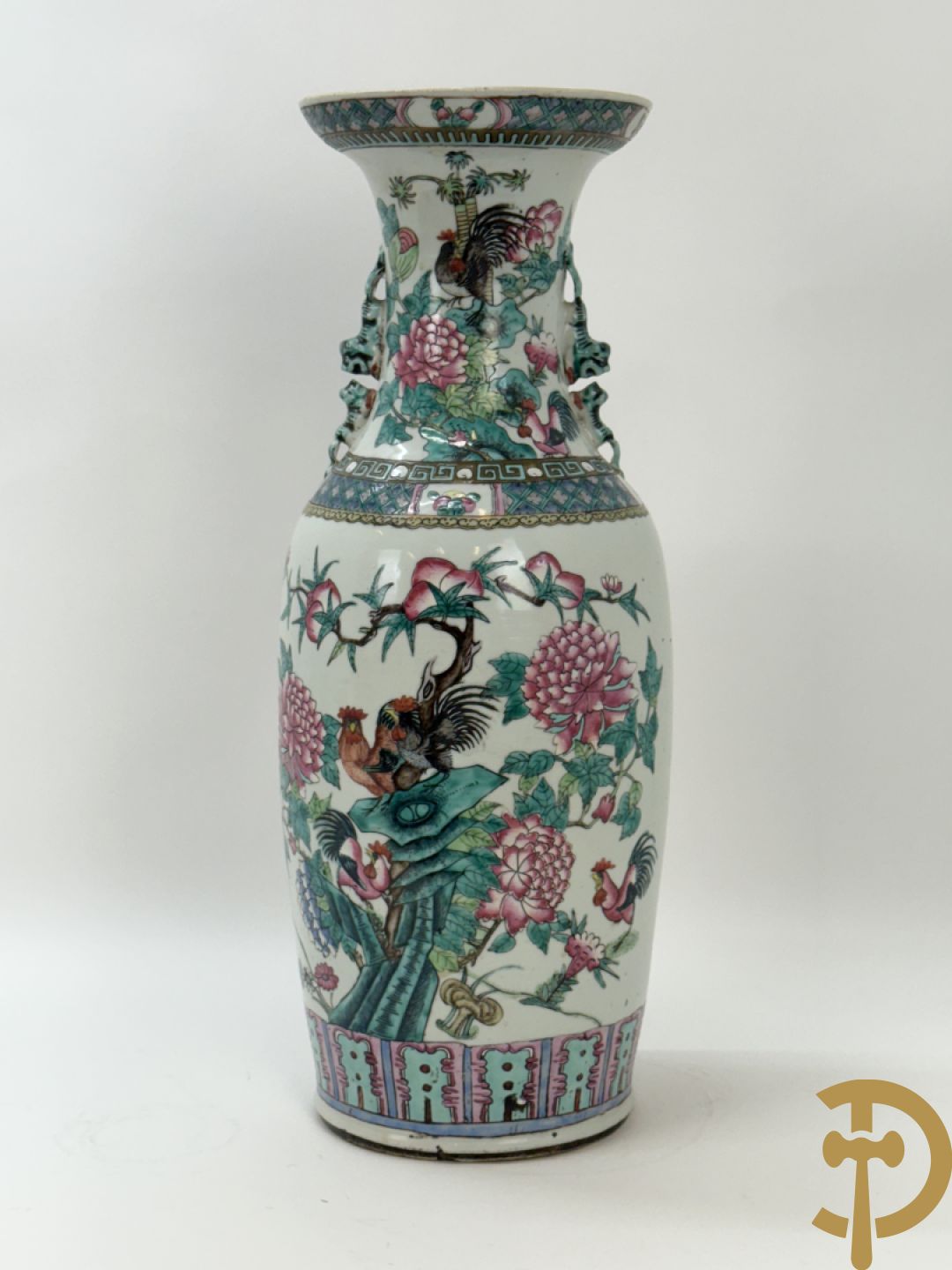 Chinese porseleinen vaas met decor van hanen en bloemen